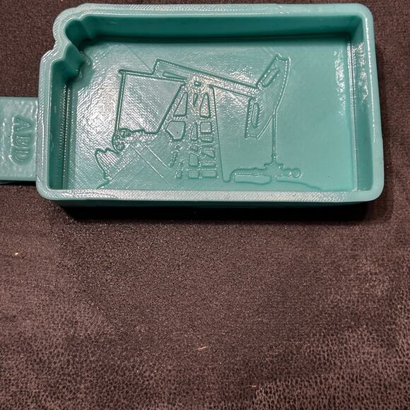 🛢️ Kansas Pump Jack Silicone Mold – Freshie Mold – Oilfield Theme - Picture 4 of 4